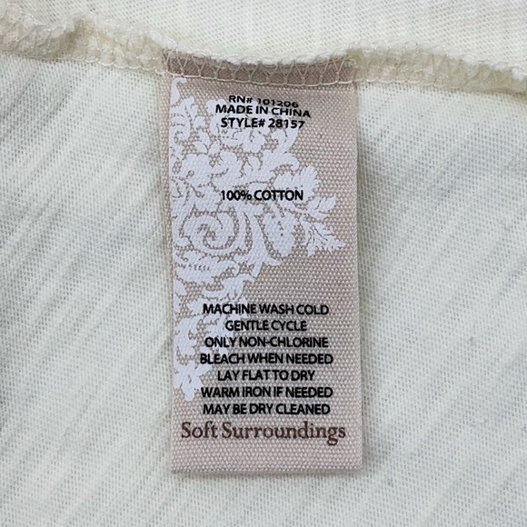 SOFT SURROUNDINGS Danielle Button Up Top Size Large - Picture 8 of 10